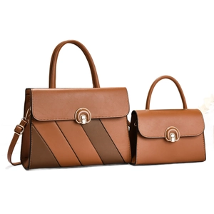 Ensemble de sacs bandoulière patchwork marron avec tons caramel et verrous élégants