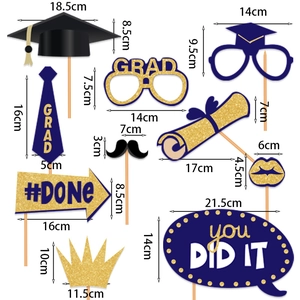 Détails des accessoires photo pour remise de diplôme 2026 avec dimensions et paillettes