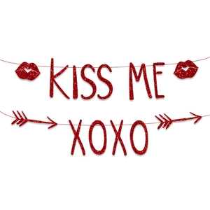 Guirlande pailletée rouge KISS ME XOXO pour décoration de mariage et Saint-Valentin