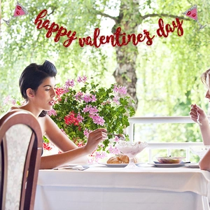 Rote Happy Valentine's Day Girlande mit Glitzer für romantische Partydekoration