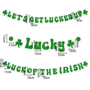 Guirlande de la Saint-Patrick pailletée verte avec trèfles et slogans chanceux