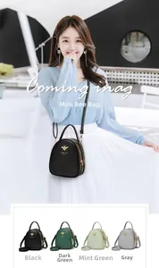 Mini sac bandoulière avec motif abeille, plusieurs couleurs et mode de vie porté en extérieur