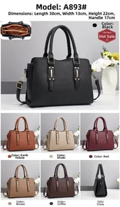 Dettaglio borsa a mano donna con dimensioni 30x13x22cm e varianti di colore disponibili
