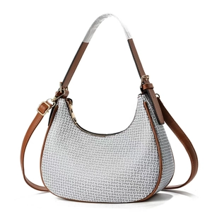 Sac sous le bras minimaliste avec motif monogramme et garniture en cuir brun, vue de face
