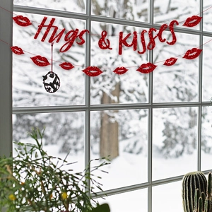 Guirlande rouge pailletée Hugs & Kisses et kit de bannières lèvres pour décor de la St Valentin