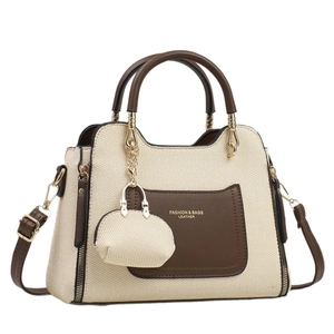 Sac fourre-tout tissé pour femme avec poignées en cuir marron et bandoulière réglable