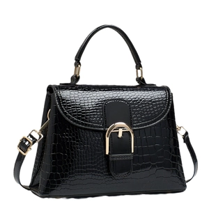 Classic black crocodile pattern handbag with gold horseshoe buckle for women