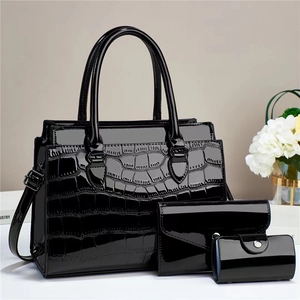 Croc Embossed Patent PU Leather Large Capacity Handbag With Shoulder Strap Clutch And Card Holder Elegant Fashion For Women