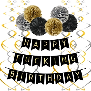 Set banner Happy Fucking Birthday nero e oro con fiori di carta e decorazioni
