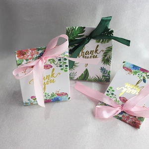 Boîte De Bonbons De Mariage Style Européen Emballage Cadeau Papier Avec Ruban Satin Marquage Or Motif Floral