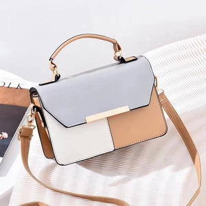 Sac à main tricolore pour femme avec barre dorée métallique et bandoulière amovible