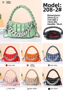 Detail of quilted chain bag showing seven colors and dimensions 24x7x14cm