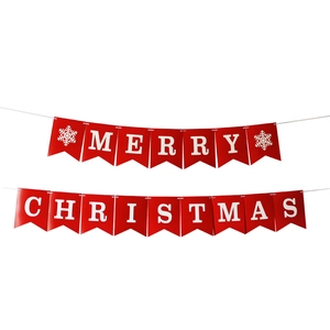 Striscione Merry Christmas con lettere rosse e fiocchi di neve per decorazione natalizia
