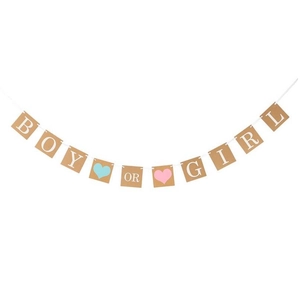 Détail de la bannière Boy or Girl en carton pour décoration de fête prénatale
