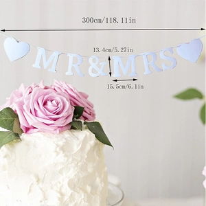 Romantic MR & MRS wedding banner with hearts, 300cm length for bridal photo props