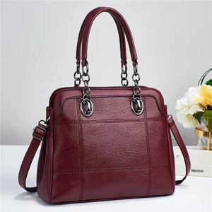 Large Capacity Women Tote Bag PU Leather Quilted Handbag For Daily Commuting Ladies Shoulder Crossbody Bag With Metal Chain