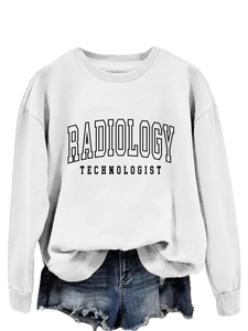 Λεπτομέρεια εκτύπωσης Radiology Technologist σε λευκό φούτερ με στρογγυλή λαιμόκοψη