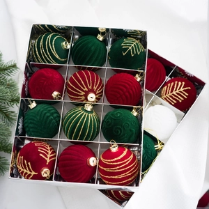 Exquisite Flocking Velvet Christmas Ball Ornaments With Glitter Patterns For Christmas Tree Hanging Holiday Decor