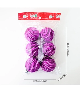 Détail de 6 boules de Noël violettes 6cm avec texture ondulée et cordons de suspension emballés