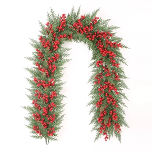 Künstliche Weihnachtsgirlande Mit Roten Beeren Und Grünen Tannennadeln Simulation PE PVC Pflanze Für Kamin Treppengeländer Dekor
