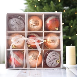 9pcs set of 6cm festive Christmas ornaments in champagne and red for tree decoration