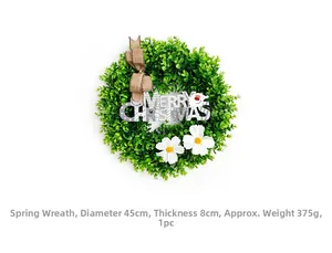 Detail eines 45cm Weihnachtskranzes aus Eukalyptus mit Merry Christmas Schild und Schleife