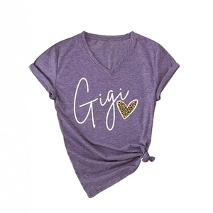 T-shirt violet à col en V avec imprimé cœur léopard Gigi et détail noué à la taille