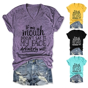 T-shirts à col en V manches courtes en violet, jaune, noir et vert menthe avec slogan