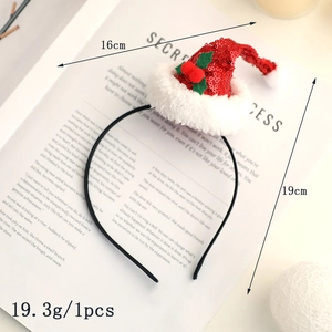 Détail du serre-tête de Noël avec chapeau à paillettes rouges et mesures précises