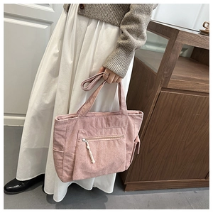 Sac cabas en velours côtelé rose avec grande capacité, tissu texturé et poche zippée
