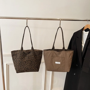 Retro leopard print and brown minimalist tote bag set for women with shoulder straps