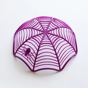 Panier à fruits violet en forme de toile d'araignée avec décoration pour Halloween