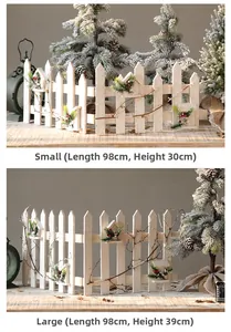 Comparaison de taille de petites et grandes clôtures de Noël en bois blanc décoré