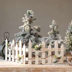 Clôture de Sapin de Noël Blanche en Bois Avec Flocons de Neige Renne Motif Creux Bordure de Jardin Décorative pour Fête
