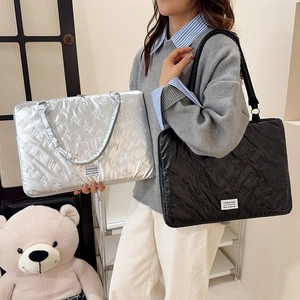 Quilted bow texture laptop shoulder bag for women in metallic silver and classic black