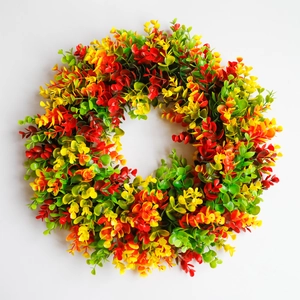 Farbenfroher künstlicher Eukalyptus-Kranz für die Frühlings-Haustürdekoration
