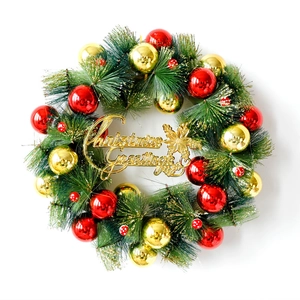 Couronne de Noël 30/40cm avec aiguilles de pin, boules rouge or et vœux festifs