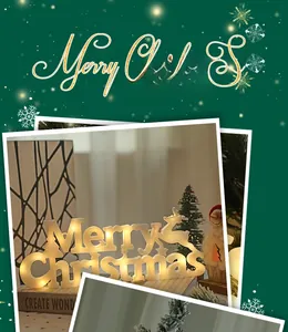 Détail de l'enseigne LED Merry Christmas avec lumières chaudes et silhouette de renne