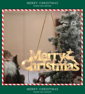 Gros plan sur l'enseigne LED Merry Christmas blanc chaud avec renne et cordelette