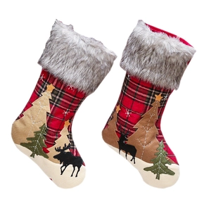 Lot de chaussettes de Noël avec motif à carreaux verts, fausse fourrure et rennes