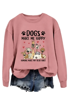 Sweat rose à col rond avec motifs de chiens mignons et short en jean pour un style décontracté