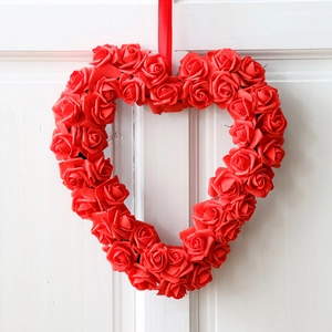 Valentinstag Rotes Herzform Rose Kranz PE Schaum Blume Hängende Dekoration Für Hochzeit Jahrestag Haus Haustür Deko