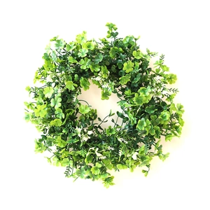 Künstlicher Kleeblatt-Frühlingskranz mit weißen Blüten für St. Patrick's Day Türdekoration