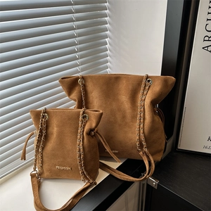 Moda Gran Capacidad Bolso Bombonera Mujer Cuero PU Cadena Metal Bolso de Hombro Minimalista Conmutación Bolso Tote Color Sólido