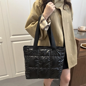 Chic black quilted down tote bag with large capacity for casual 2025 autumn fashion