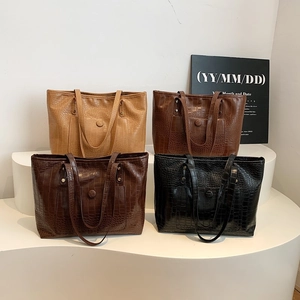Large crocodile pattern tote bags for women in four stylish colors with long handles