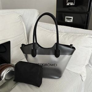 Fashion Transparent PVC Tote Bag And Black Inner Pouch Large Capacity Waterproof Travel Beach Fitness Shoulder Bag For Women