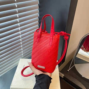 Women Mini Woven PU Leather Crossbody Bag Vertical Bucket Phone Bag With Metal Bar Decor Shoulder Bag For Casual Daily