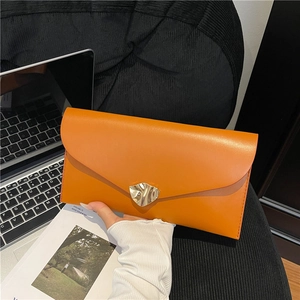 Pochette Enveloppe Minimaliste en Cuir PU pour Femme Boucle Métallique Irrégulière Dorée Élégant Sac Bandoulière de Soirée