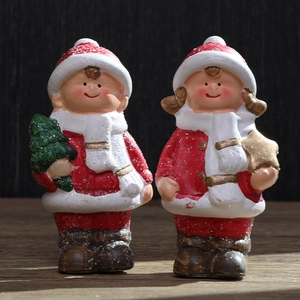 Weihnachtsfiguren-Set aus Keramik Junge und Mädchen für festliche Tischdekoration zu Hause